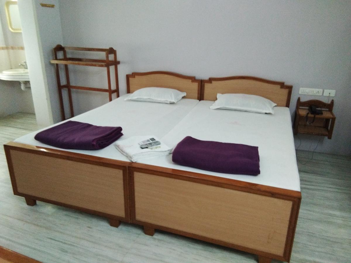 Hotel Sivamurugan Komoryn Zewnętrze zdjęcie
